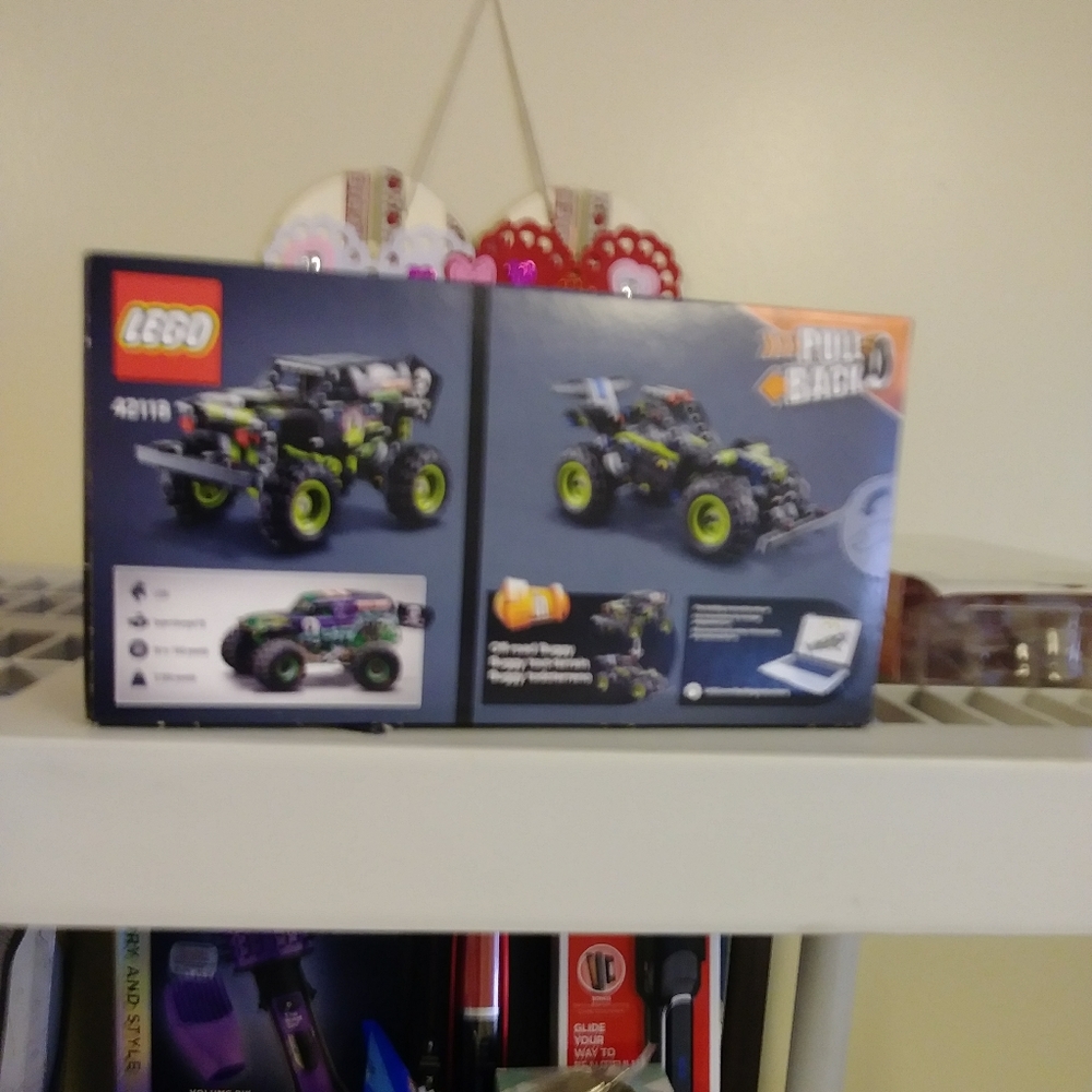 Boys Legos Technic - Picture 2 of 2